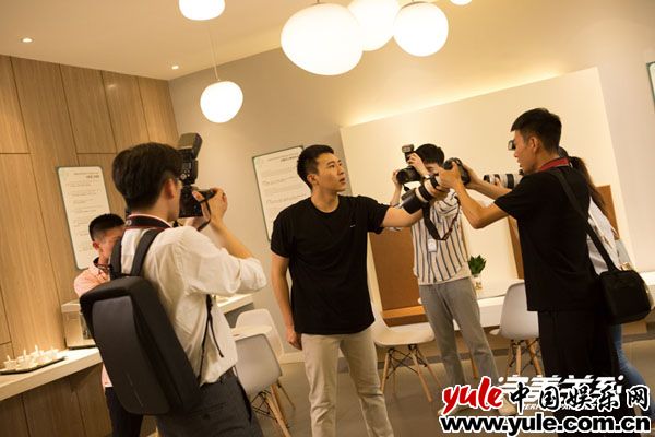 王森《完美关系》上线 携手陈数演绎“姐弟恋”