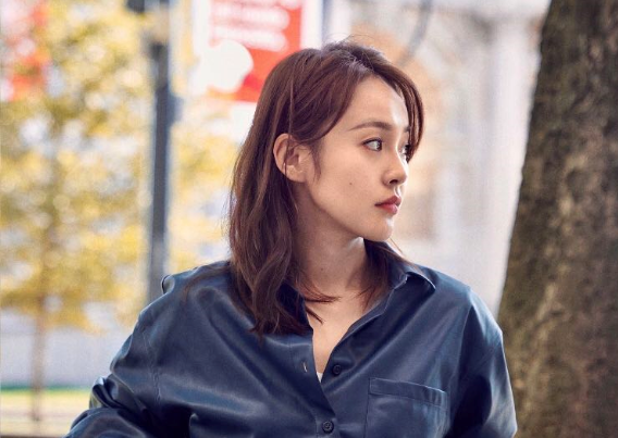    时光倒带米兰时装周 张佳宁与她的另一个我