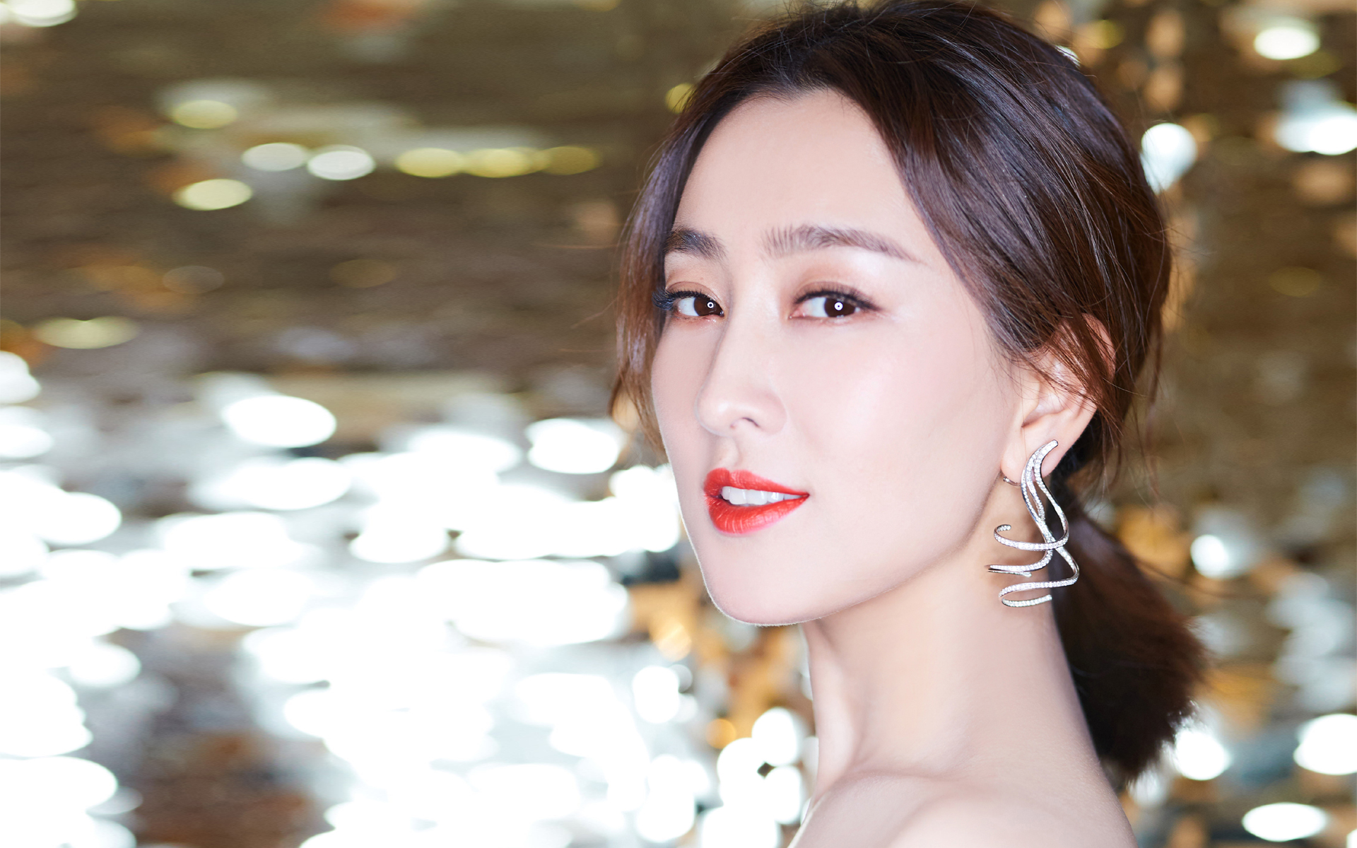 马苏否认带李小璐做头发：谣言止于智者