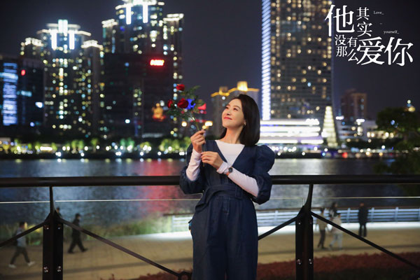 宋茜《他其实没有那么爱你》带货肥肠面 节目发布会意外“被布局”