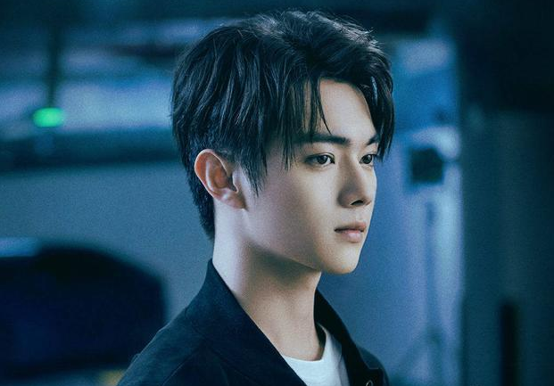 《你微笑时很美》许凯程潇演绎高甜初遇 陈卓璇热唱片尾曲助力首播