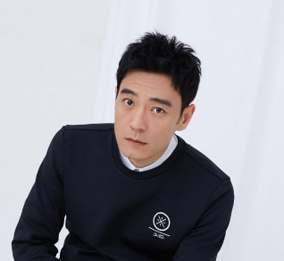 《再见那一天》李光洁杀青花絮释出  被抹满脸蛋糕现场氛围欢乐