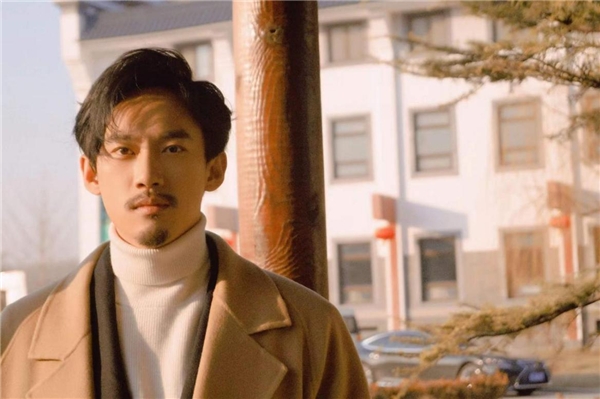 薛闻君携手壹基金助力默默善行，奔赴柳州为困难学生送去冬日温暖