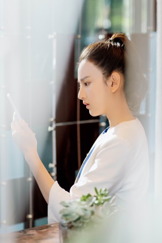 宋祖儿新剧《舌尖上的心跳》开播 林可颂上线就好拼