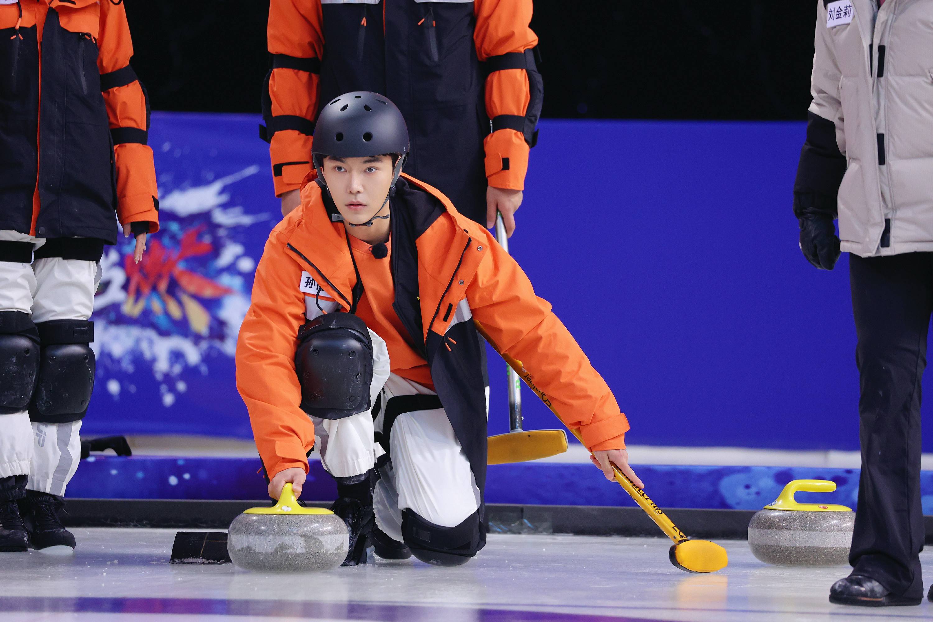 演员孙博豪《冰雪正当燃》筑梦冰雪赛场 两夺荣誉徽章成超稳担当