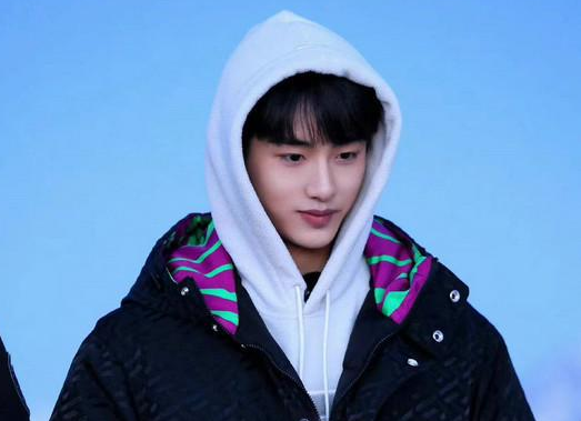 《追星星的人》董思成变身“董导” 追星逐日贡献连环惊喜