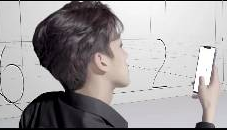 何洛洛个人首张EP即将上线 先导预告引人穿越异次元空间