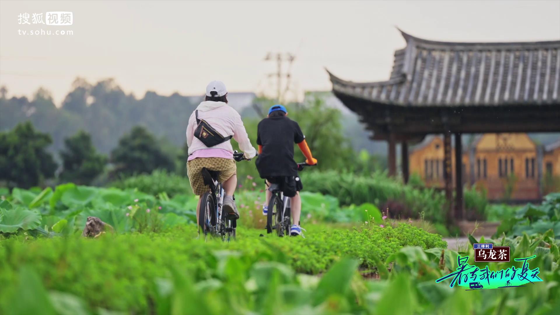 《暑与我们的夏天》先导片释出 吴宣仪沈月邀您共赴暑假之约