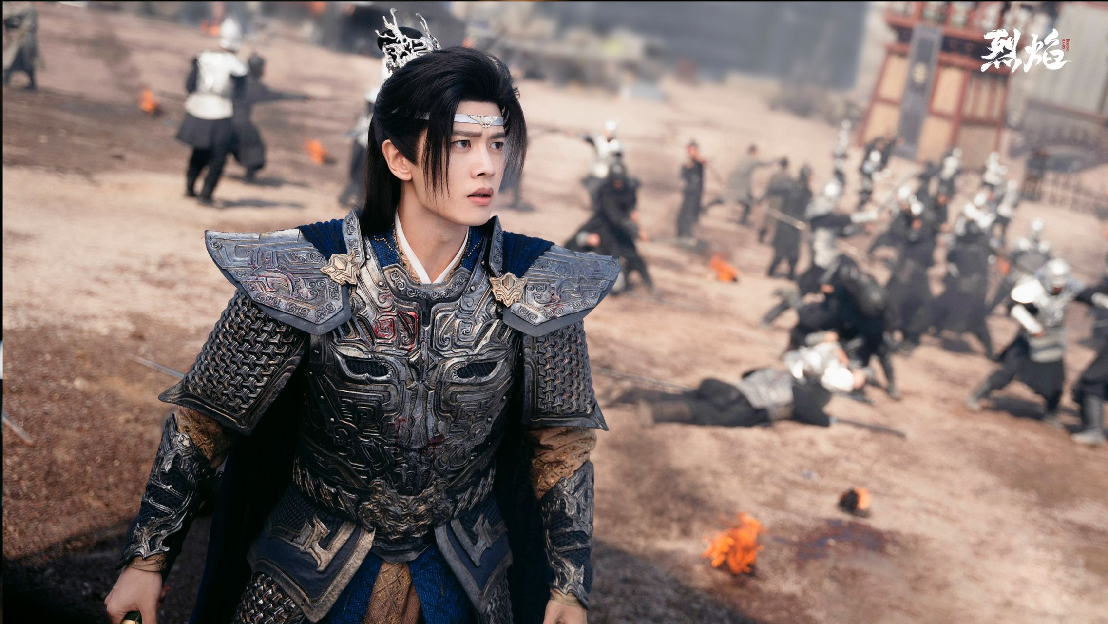 任嘉伦《烈焰》热血开播 “王子复仇记”拉开帷幕