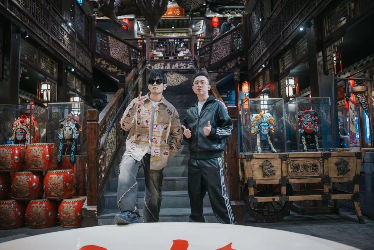 种梦音乐D.M.G版图再扩大 董事长韩啸出席澳门慈善晚宴